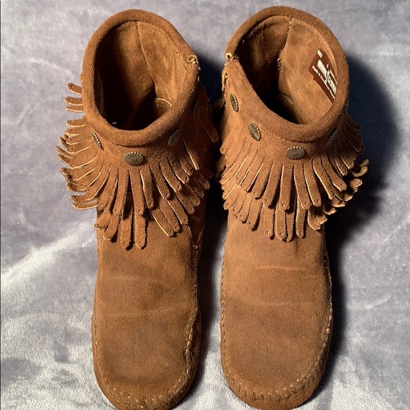 Minnetonka - Double Fringe Zip-up Boot - Picture 1 of 13
